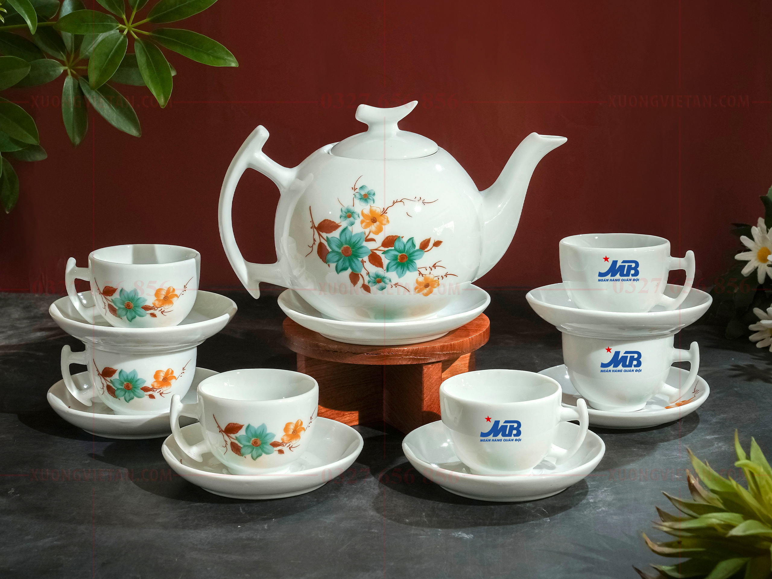 Bộ ấm chén in logo làm quà tặng doanh nghiệp