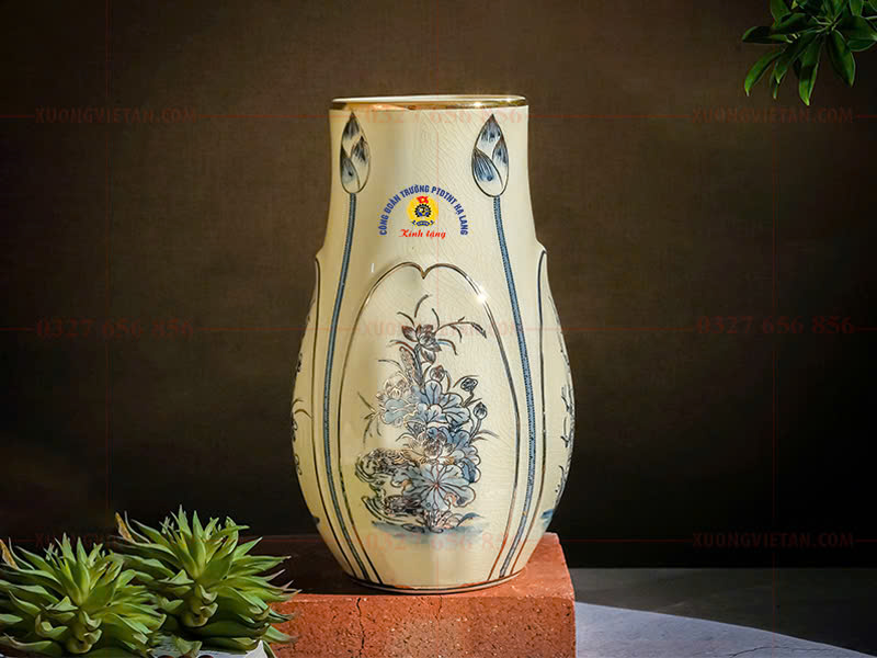 Lọ hoa in logo làm quà tặng doanh nghiệp